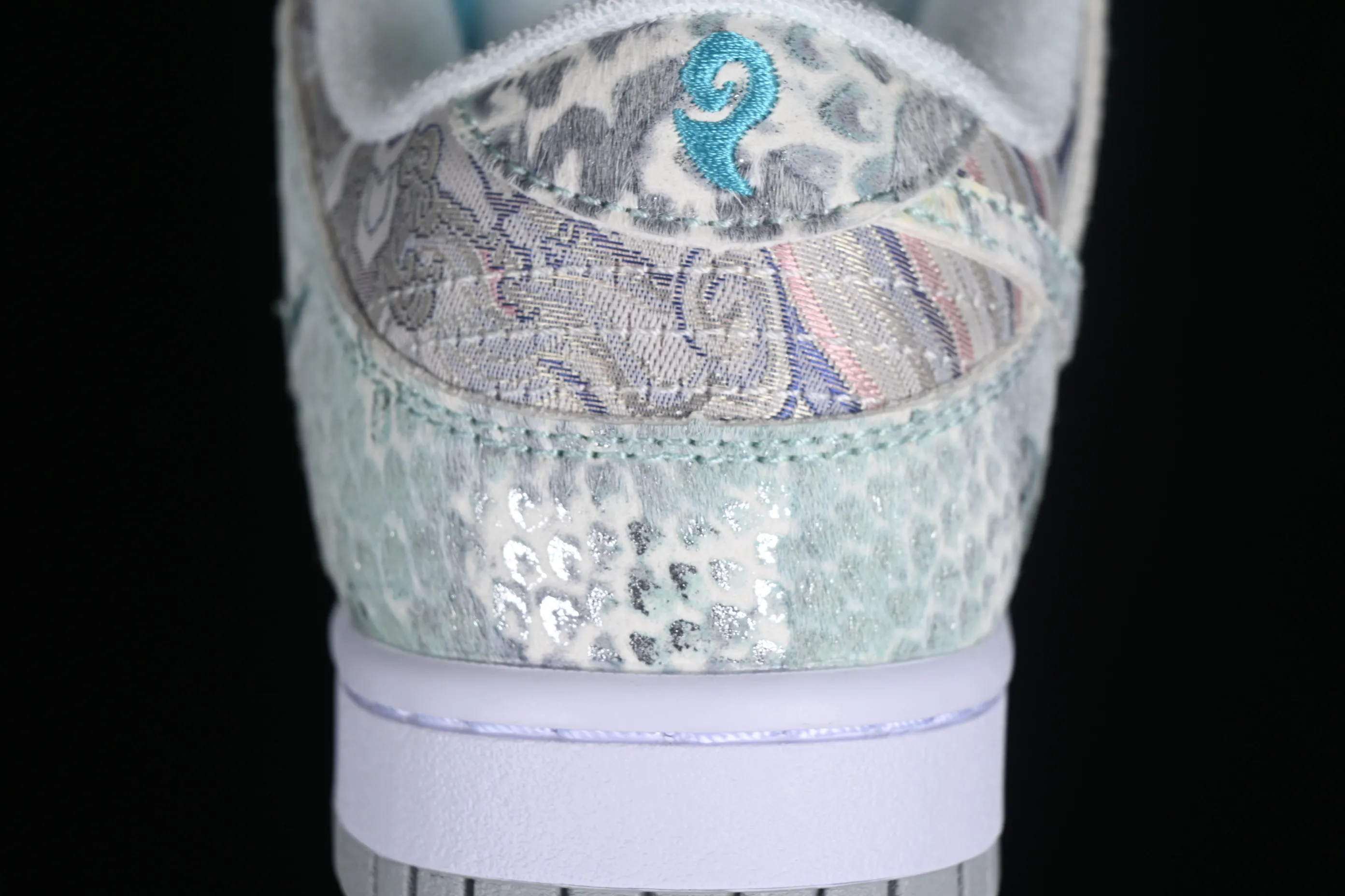 All Categories Nk SB Dunk Series Nk SB Dunk Low Low-top sneakers Nk Dunk Low CNY Year of the Dragon limited New Chinese style customization Steam Puppet-Third Prince Ao Bing SB low-top casual sneakers DV0831-101